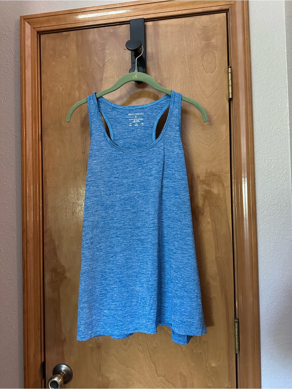 🌵 3/$15 XL Active Women’s Blue Black Heather Racerback Tank ( see description)